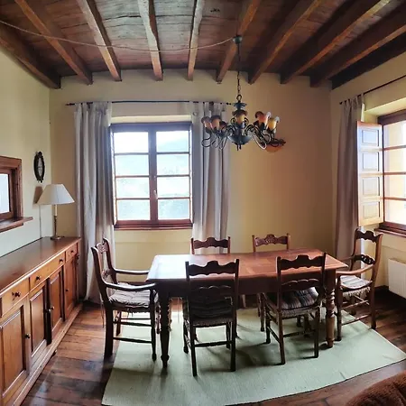 Casona Rural En La Costa Asturiana Feriehus *