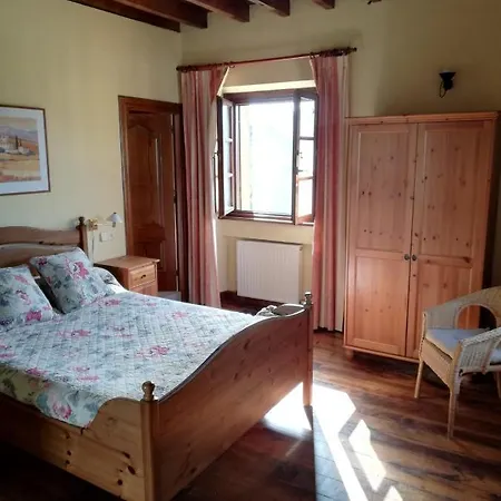 Nyaraló Casona Rural En La Costa Asturiana Queruas
