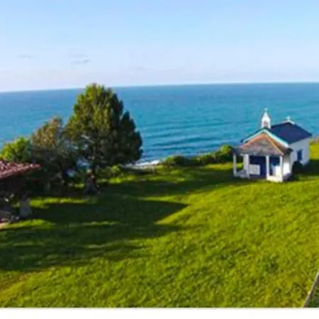 Casona Rural En La Costa Asturiana Nyaraló Queruas