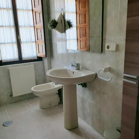 Casona Rural En La Costa Asturiana * Queruas